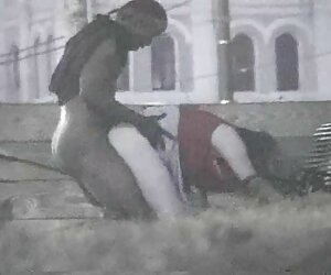 Nicky sex gai moi lon khoe hang trên bãi biển,,