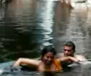 Nhóm sey moi sinh viên đại học, bella