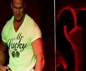 Thủ sex con gai moi lon dâm